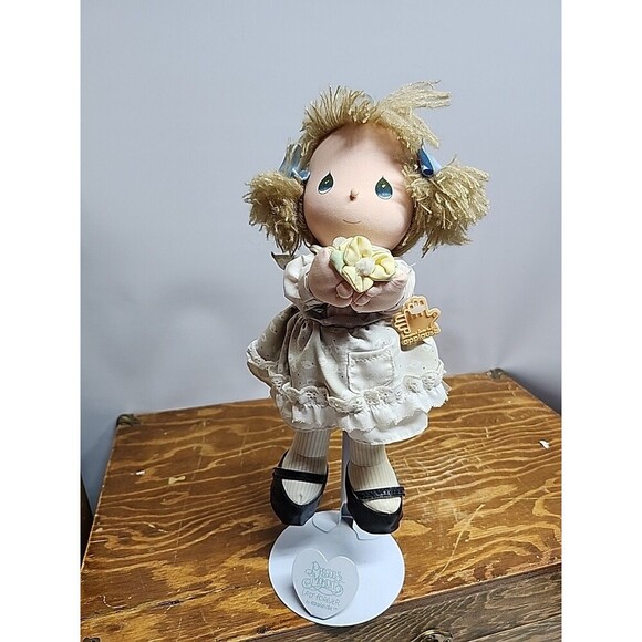Precious Moments Dolls of the Month and Friendship Line With All Tags - Picture 1 of 7